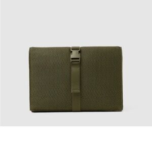 Dagne Dover Joey Changing Kit Neoprene Mesh Dark Moss Deep Olive Green Bag Baby!